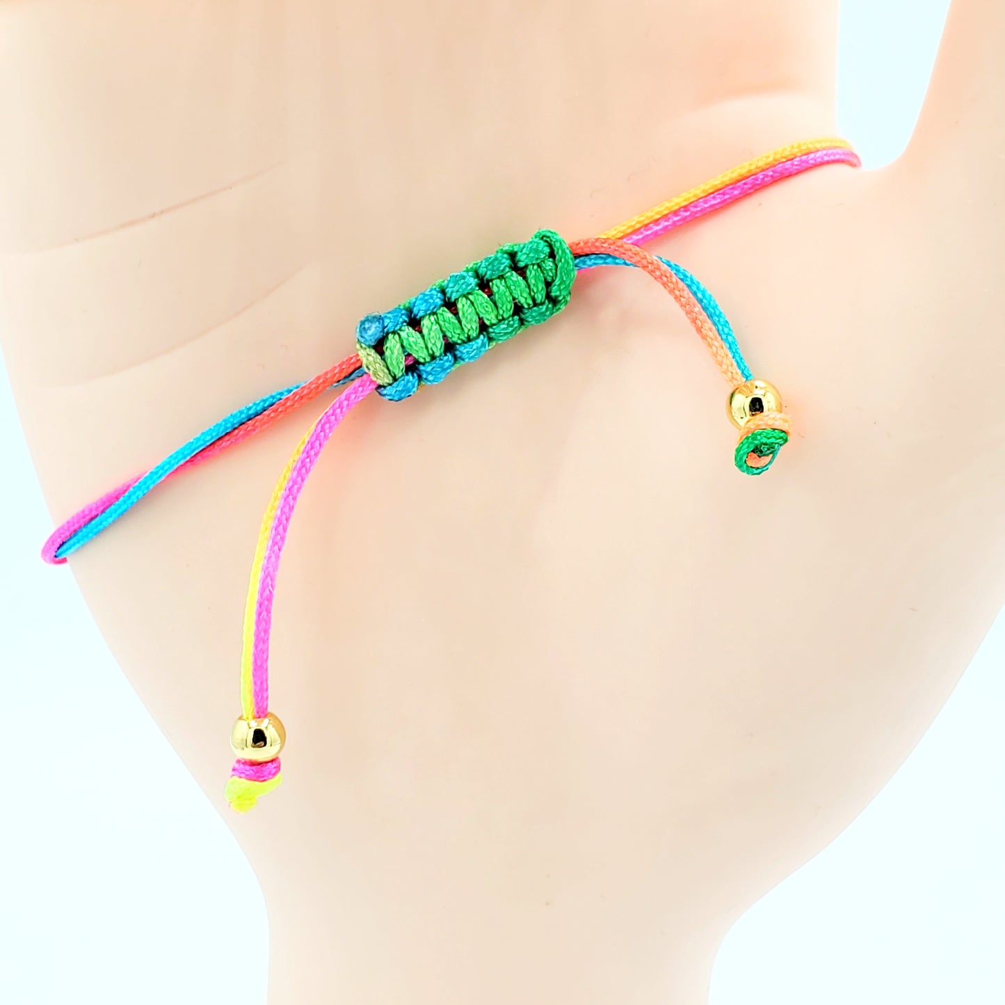 BA-188 Brazalete/Pulsera Ajustable Hilo Multicolor Luna con Piedra Blanca 4"