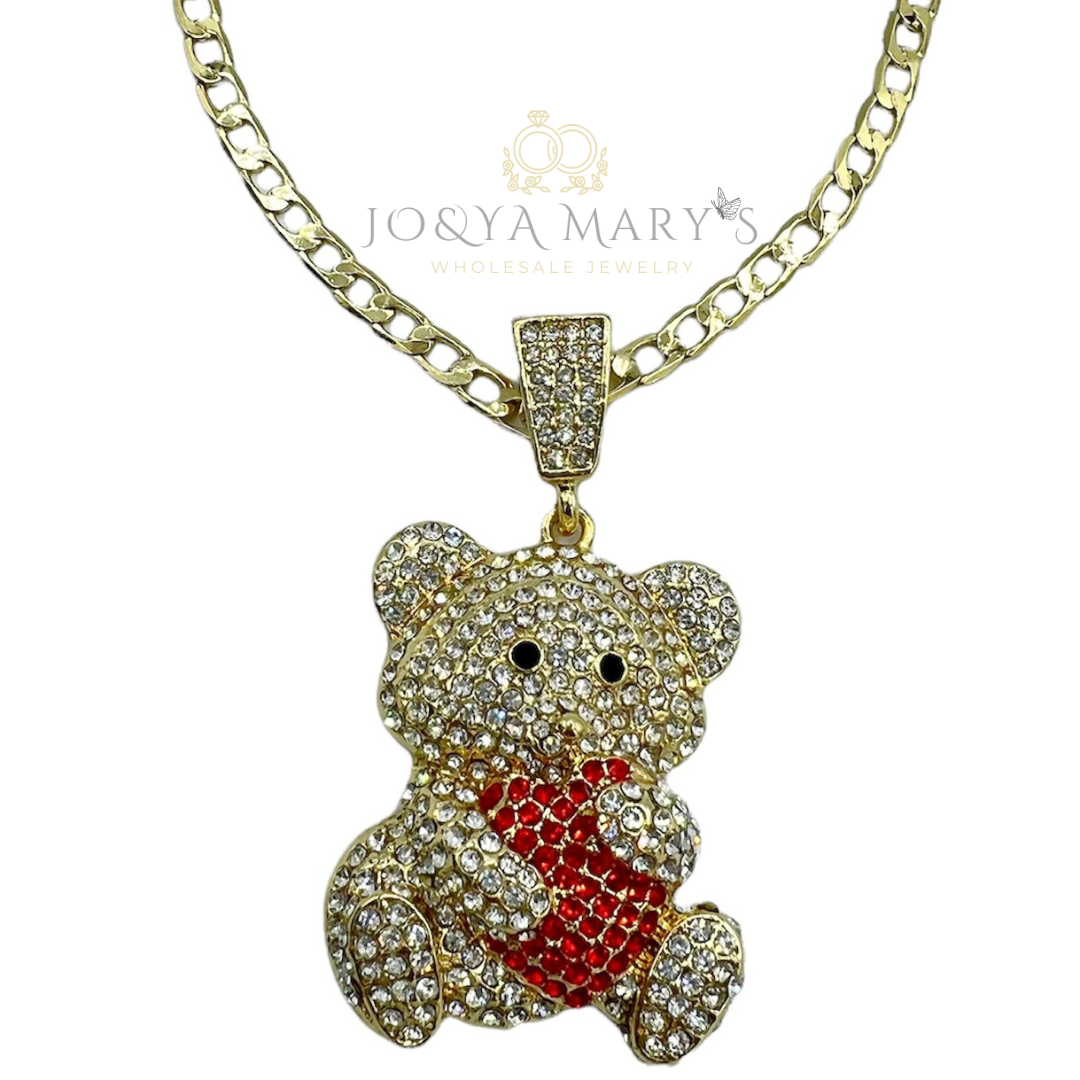 PN-0499 Osito Abrazando Un Corazón Rojo 2” Zirconia Blanca y Rojo