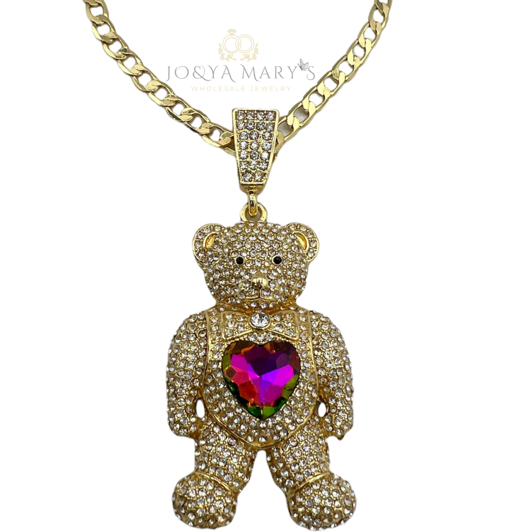 PN-0506 Osito Parado Con Corazón Morado/Verde 2.5” Zirconia Blanca