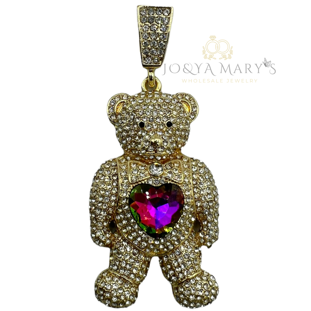 PN-0506 Osito Parado Con Corazón Morado/Verde 2.5” Zirconia Blanca