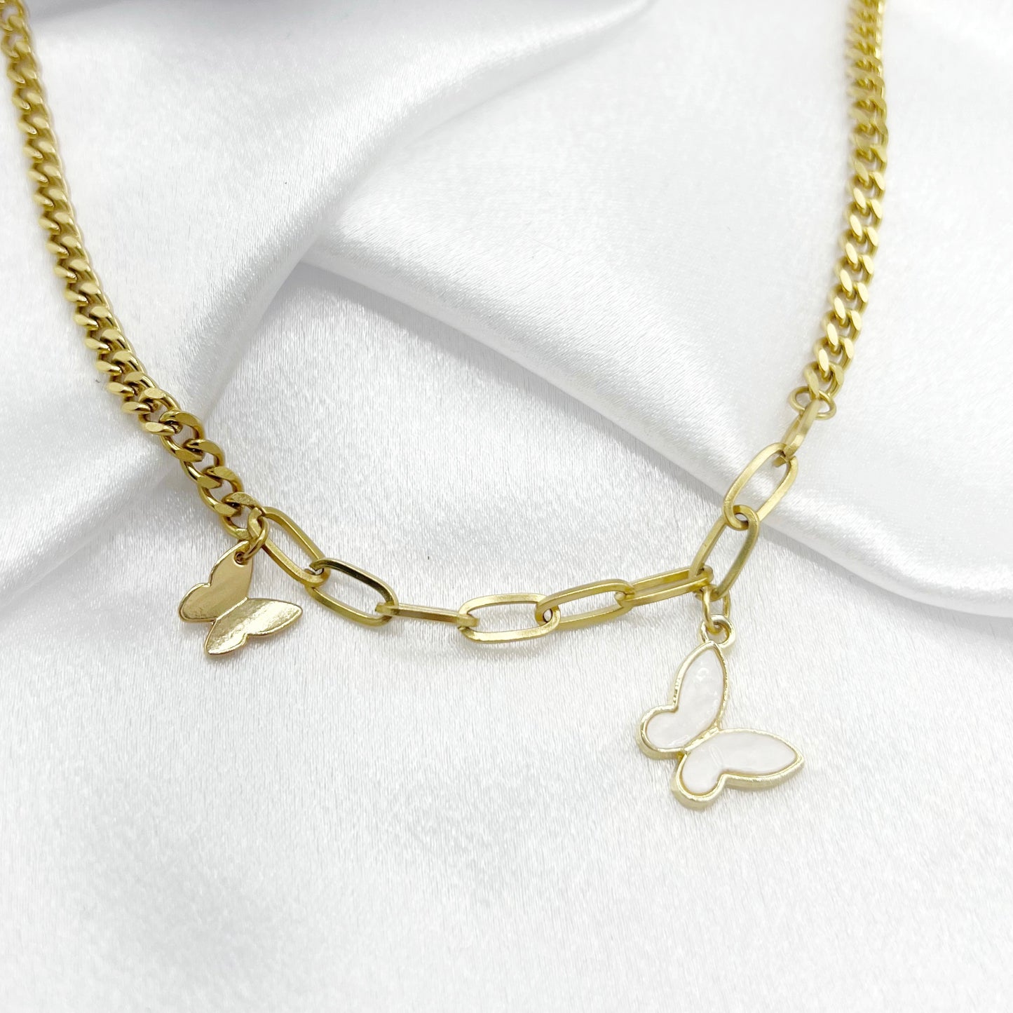 STSW-55 Collar Mariposa Acero Inoxidable Cadena: 18”-20”