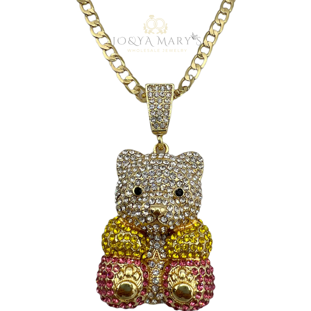 PN-0504 Osito Sentado 2” Zirconia Blanca, Amarillo, y Rosa Incluye Cadena Torsal 18”-22” mixto