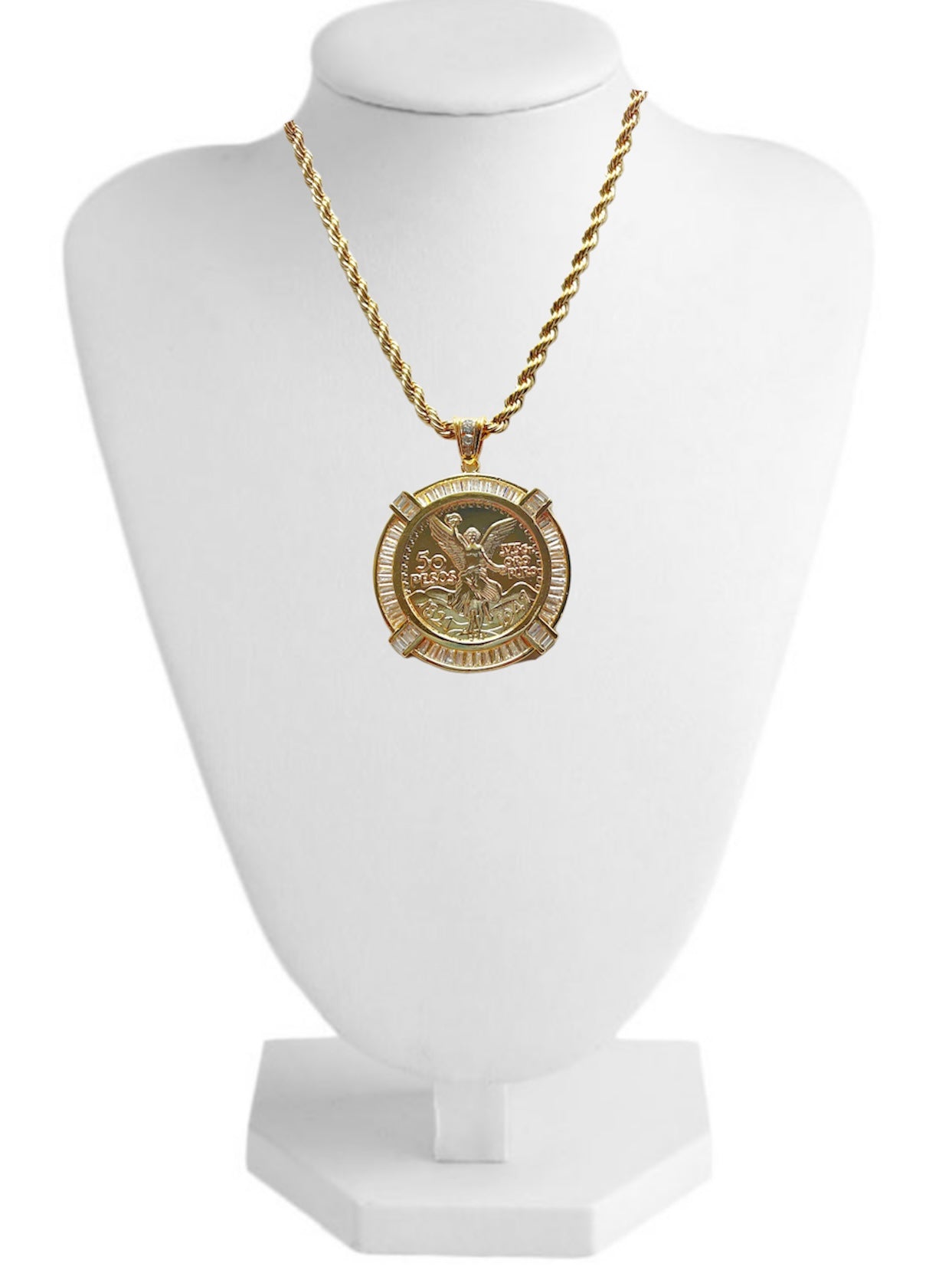 PN-072 Colgante 50 Pesos 50mm x 50mm Incluye Cadena Torsal 18”-22” mixto