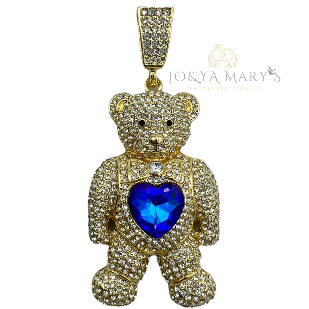PN-0507 Osito Parado Con Corazón Azul/Morado 2.5” Zirconia Blanca
