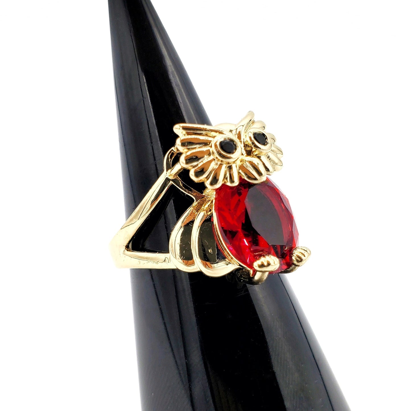 WR-262 Anillo de Mujer Búho Zirconia Roja 0.50"