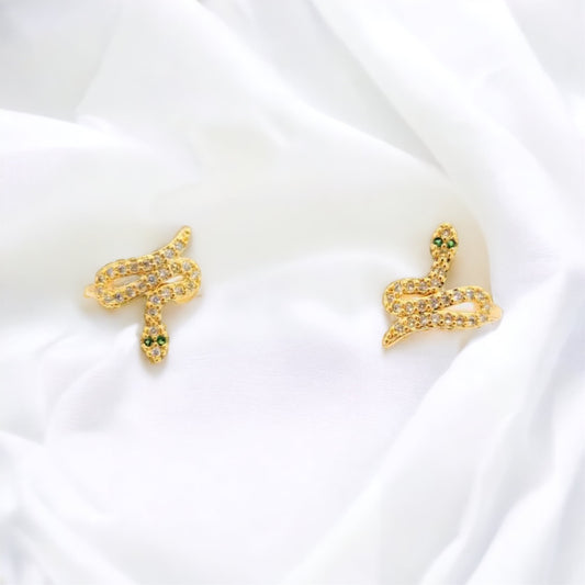 ER-426 Earrings Snake with White and Green Stone/Aretes Serpiente con Piedra Blanca y Verde 18k