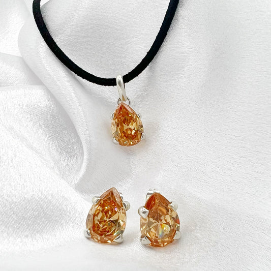 Peach Teardrop Set Pendant & Earrings