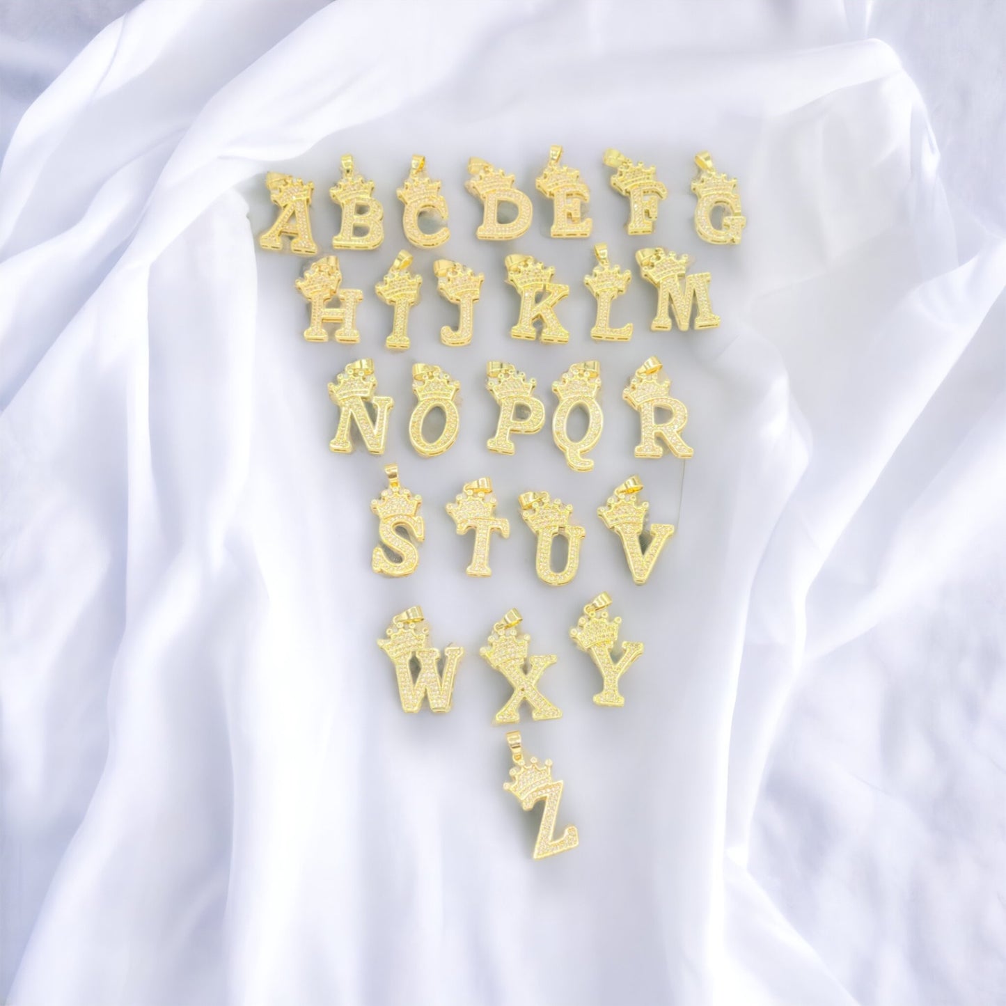 PN-725 Iniciales  Incluye Cadena Mixta 18"-20"